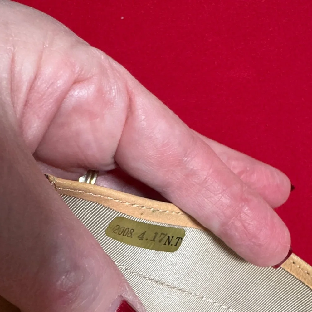 CHANEL Tan Quilted Women's Wallet   🎉🎉🎉HOST PICK  🎉🎉🎉 - Picture 12 of 14